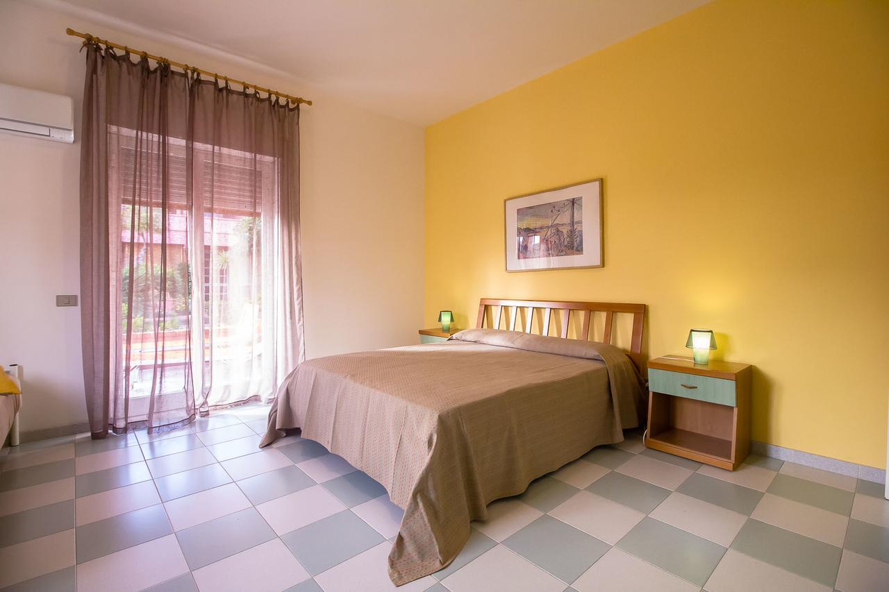 Residence Del Mare Casesicule Санта-Мария-дель-Фокалло Экстерьер фото